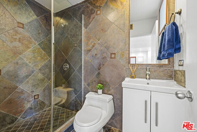 Building Photo - 2222 Bancroft Ave