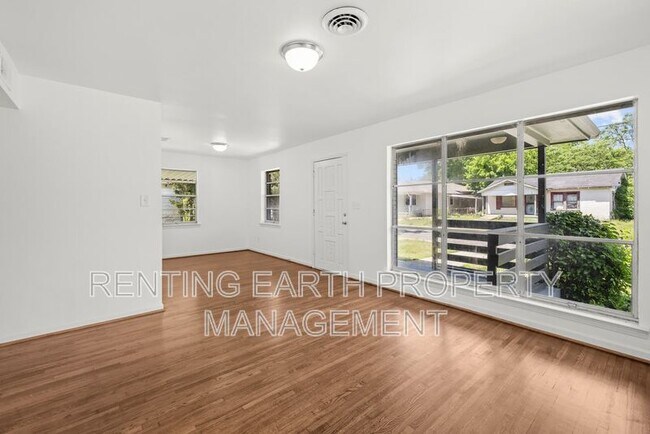 Building Photo - 6109 Blocton Ave
