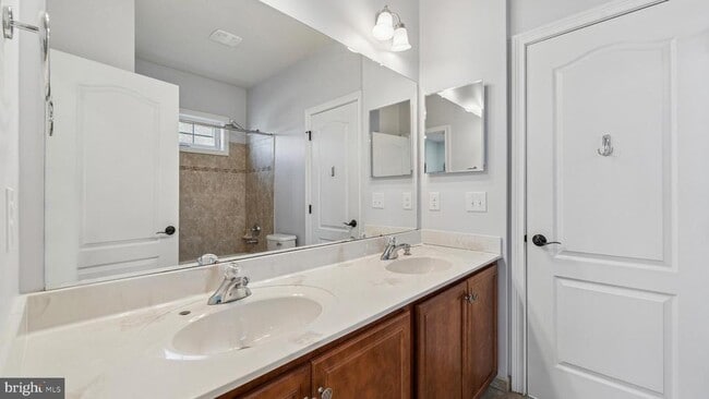Building Photo - 178 Pratt Ln