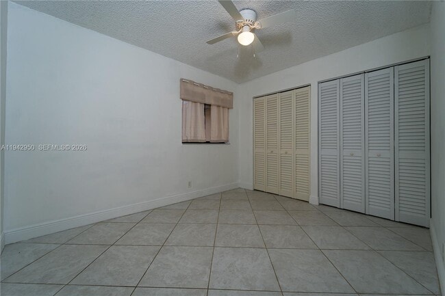 Building Photo - 2342 NW 36th Ave