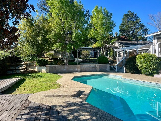 Building Photo - Almaden Valley Ranchette on 1+ Acre | Pool, Horse Property & Views