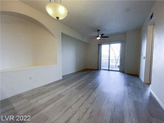 Building Photo - Coming Soon-2 Bedroom Unit in Manhattan Guard Gated Community!