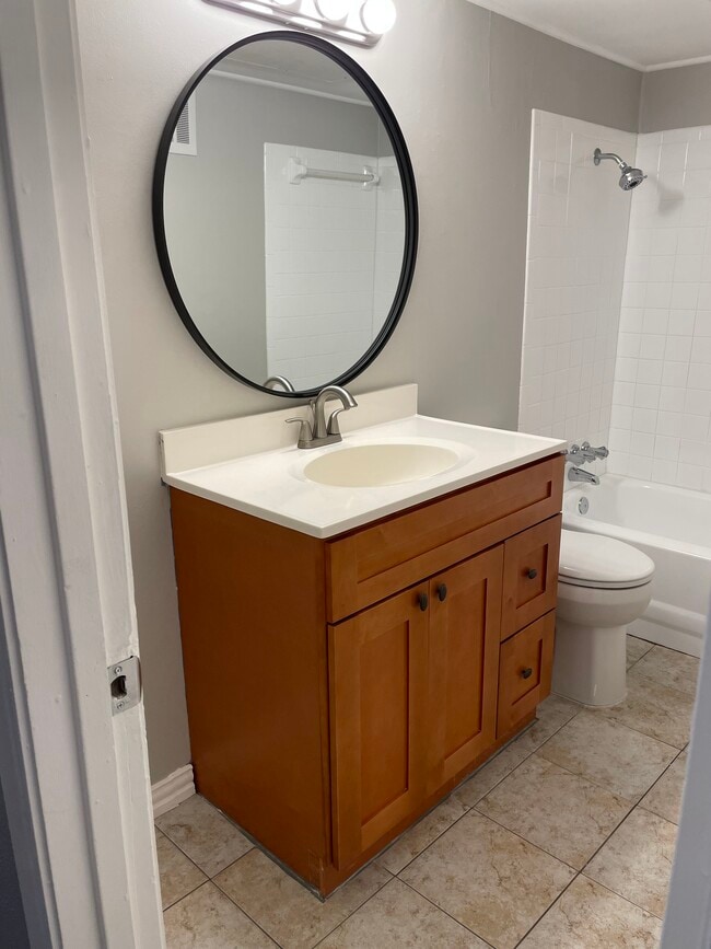 Bathroom - 10590 High Hollows Dr