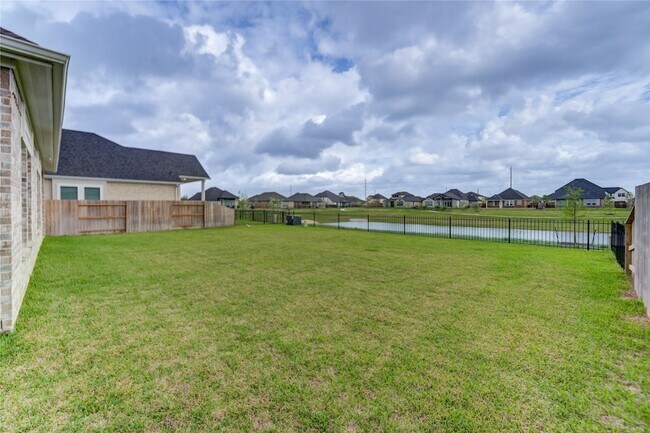 Building Photo - 6607 Arabella Lakes Dr
