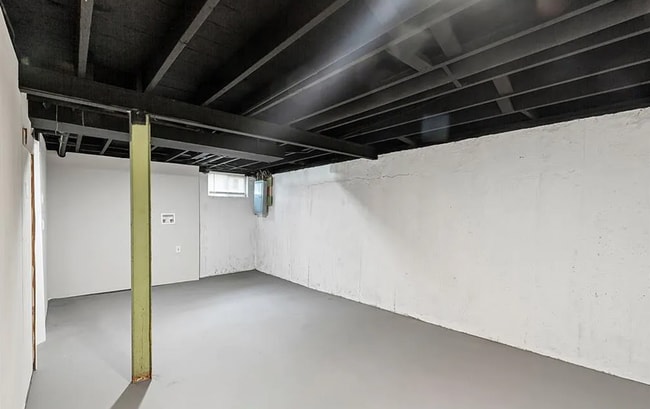 Building Photo - Gloucester Glow-up