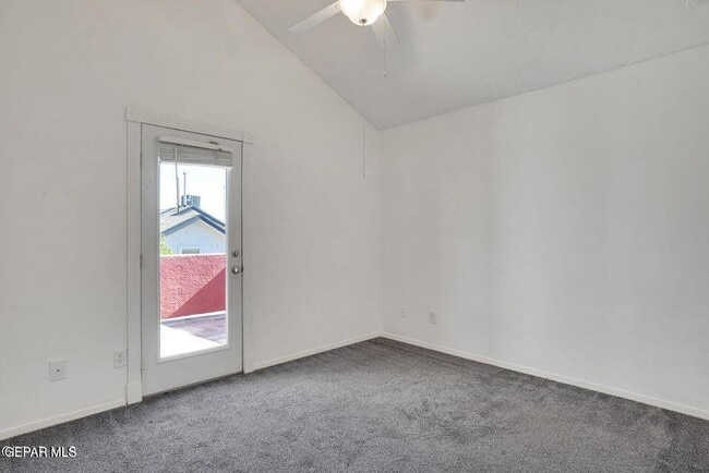 Building Photo - 2364 Tierra Blanda Dr