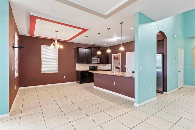 Building Photo - 625 Silverthorn Pl