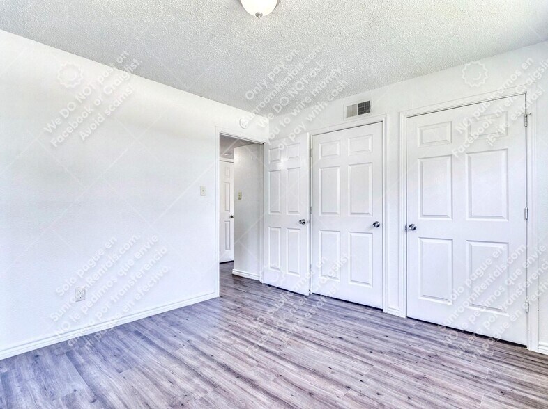 Building Photo - 744 Old Martindale Rd