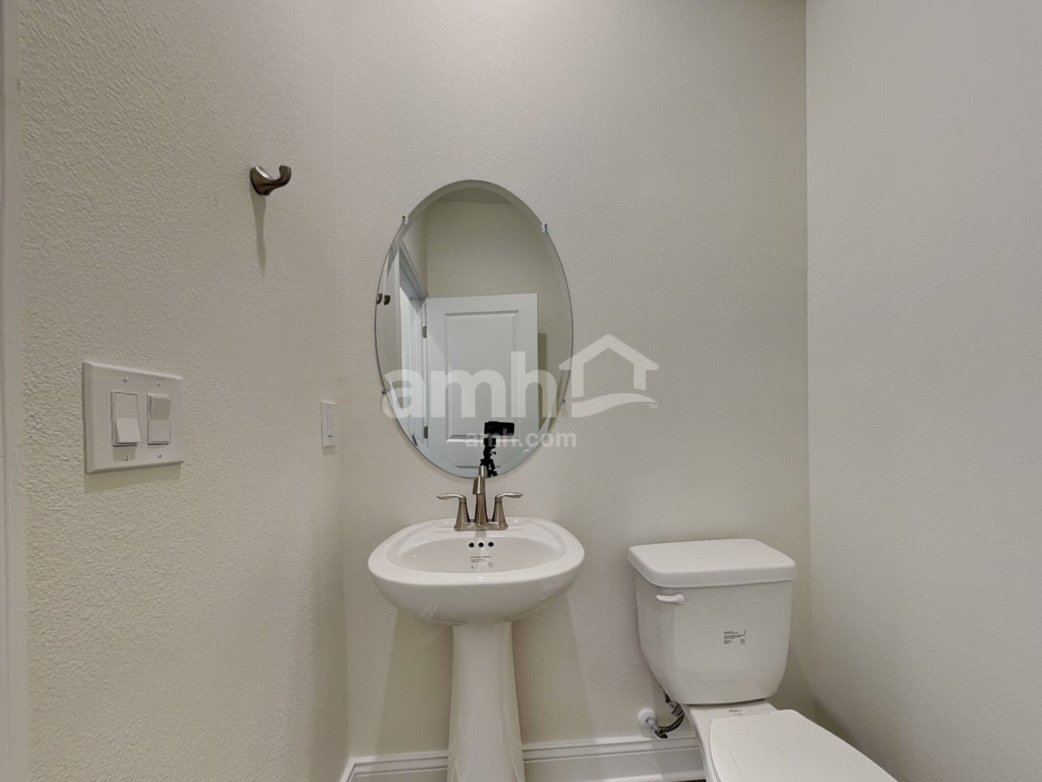 Building Photo - 2531 Feather Crst Dr