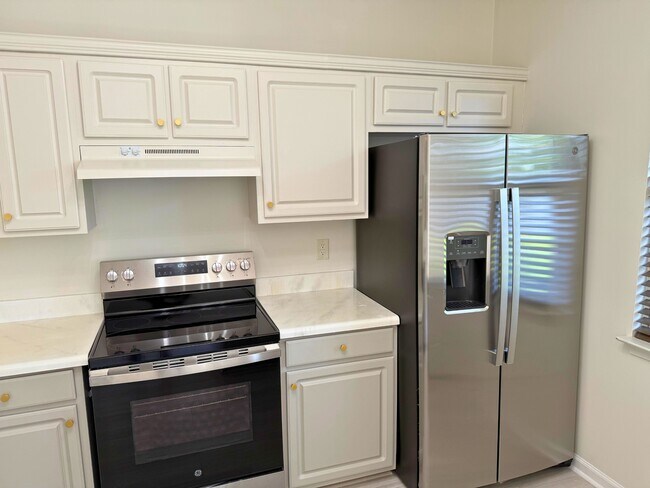 Building Photo - 204 Braelock Dr
