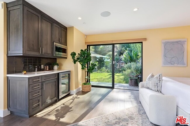 Building Photo - 2841 Montcalm Ave