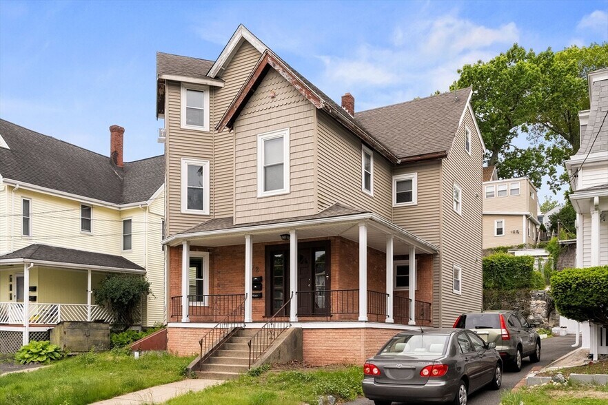 Building Photo - 70 Wyoming Ave