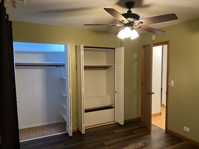 Building Photo - 1362 Cove Dr