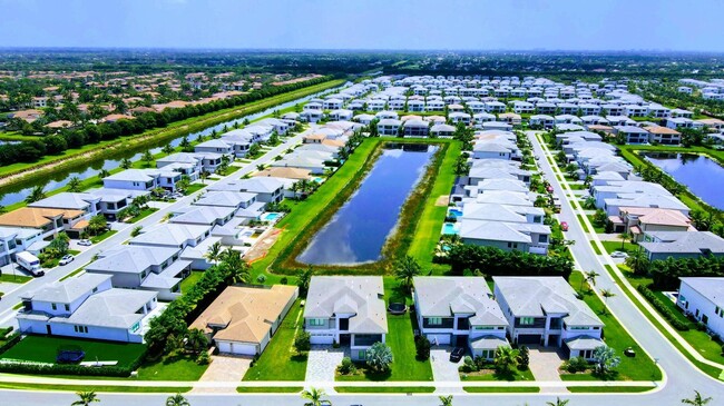 Building Photo - 17046 Wandering Wave Ave