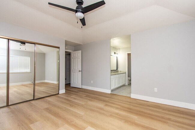 Building Photo - Limited-Time Offer: Lease this property and receive $500 off your first full month’s rent