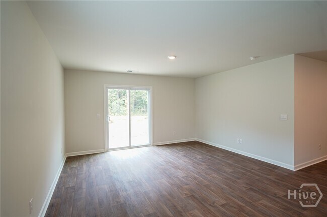 Building Photo - 138 Painted Lady Lp