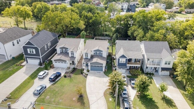 Building Photo - 429 Westboro Dr