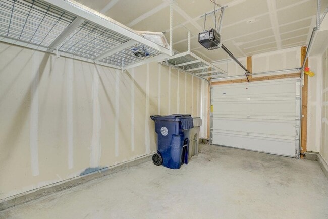 Building Photo - Modern Living at The MIll Gorgeous 2bed/2.5bath home