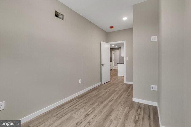 Building Photo - 435 W Susquehanna Ave
