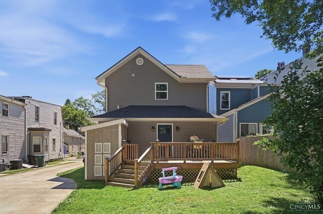 Building Photo - 2931 Cleinview Ave