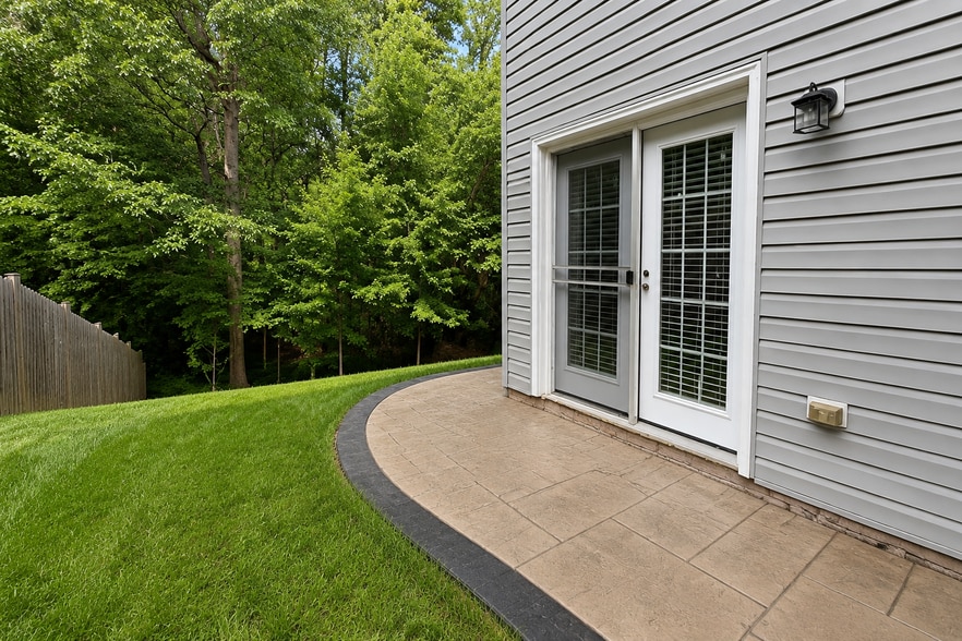 Building Photo - 7412 Pensacola Pl