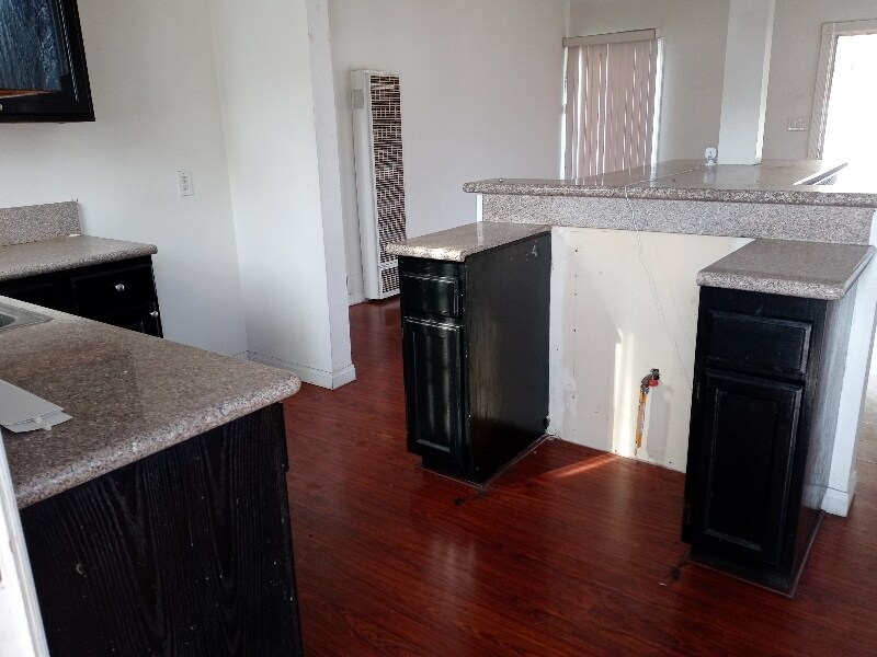 Building Photo - 237 S Matthisen Ave