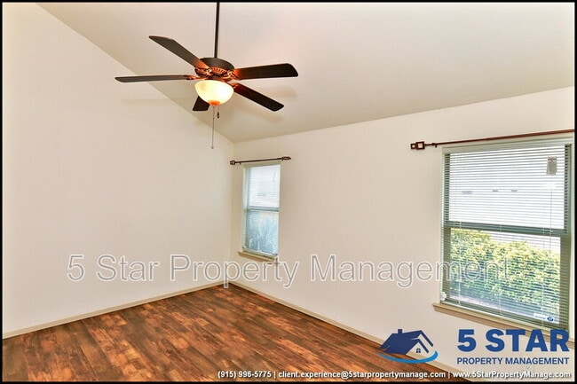 Building Photo - 5005 Moon Ranch Ln