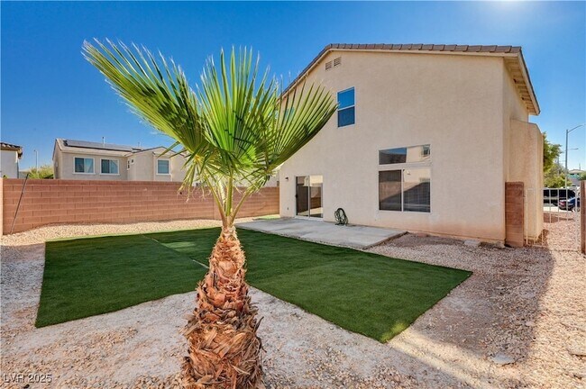 Building Photo - 9110 Rushing Wind Ave