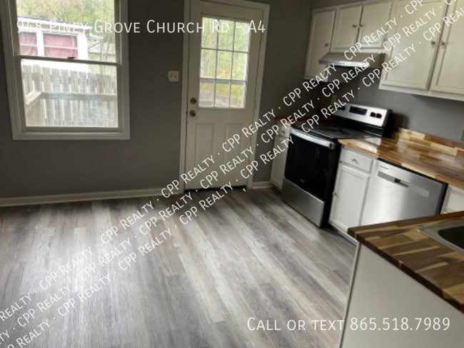 Building Photo - 948 Piney Grove Church Rd