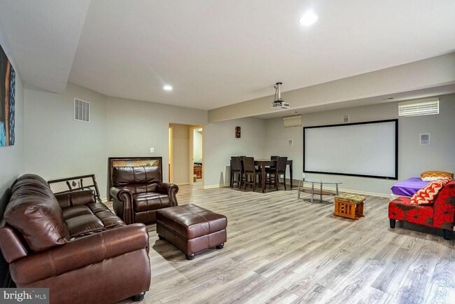 Building Photo - 42229 Majestic Knolls Dr