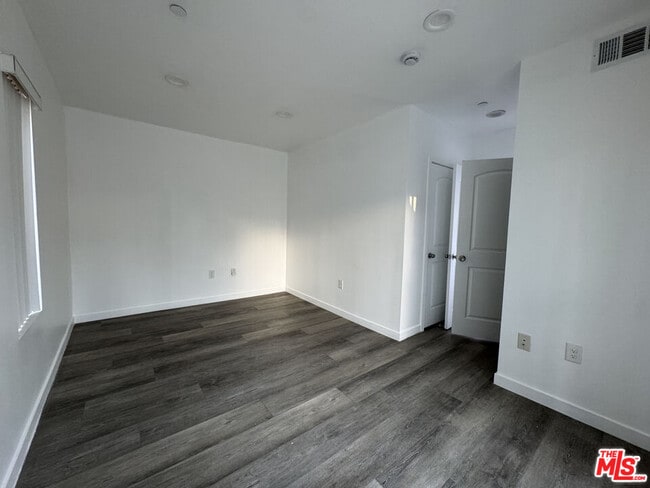 Building Photo - 1330 Arapahoe St