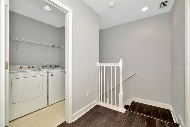 Building Photo - 3213 Marcellus Cir