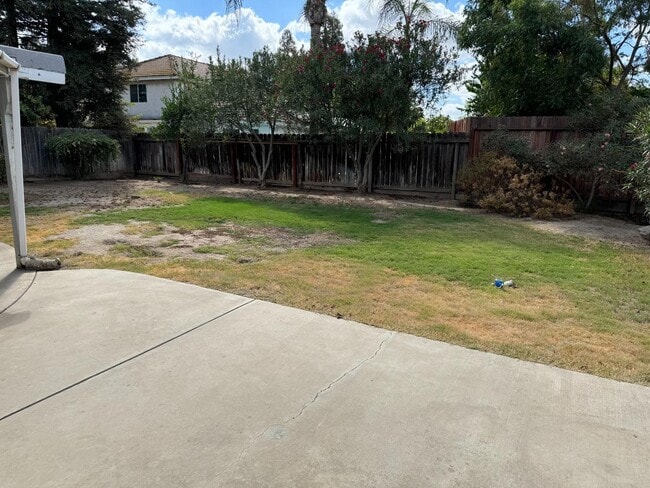 Building Photo - 3741 W Stuart Ave