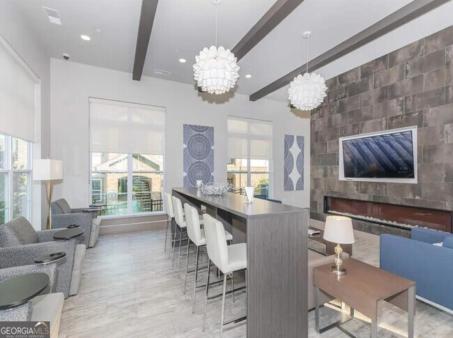 Building Photo - 2080 One White Oak Ln