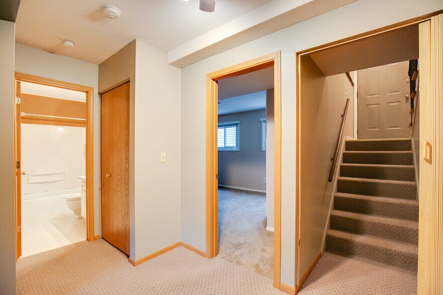 Building Photo - 12115 Drake St NW