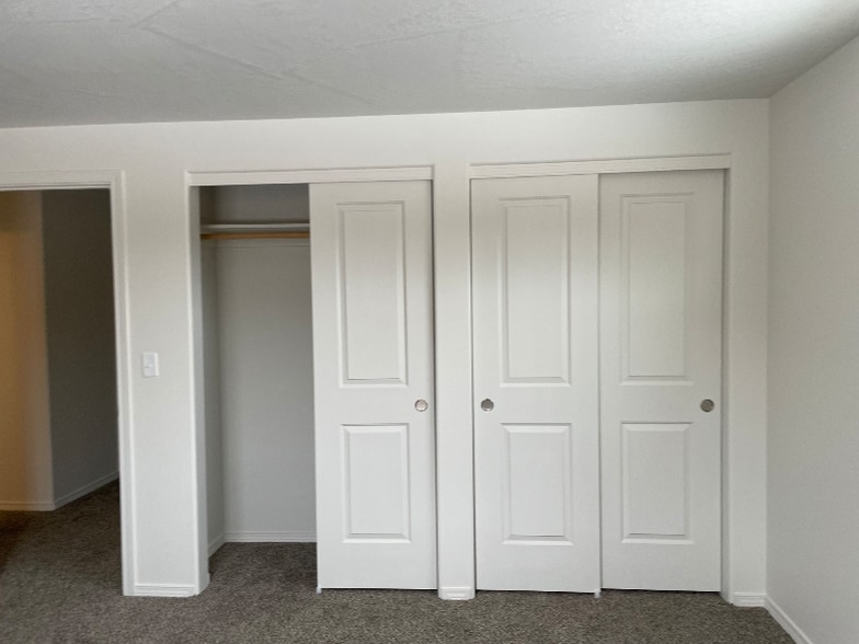 Building Photo - 1328 W Javelin St