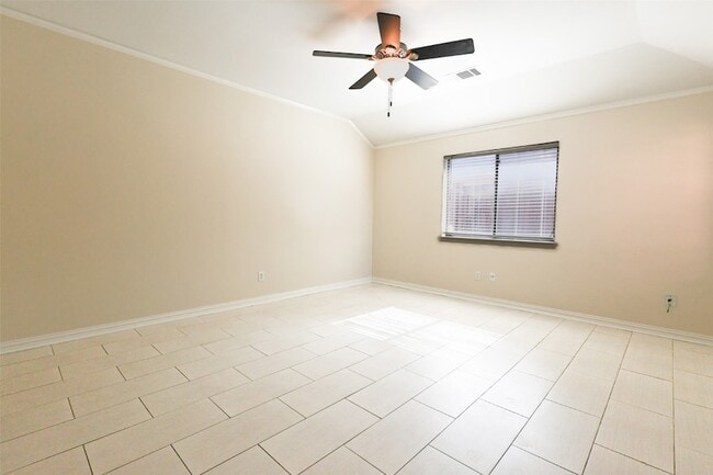 Building Photo - 5223 Jordan Ridge Dr
