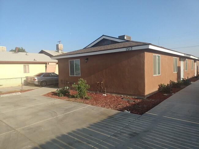 Building Photo - 1517 Ralston St