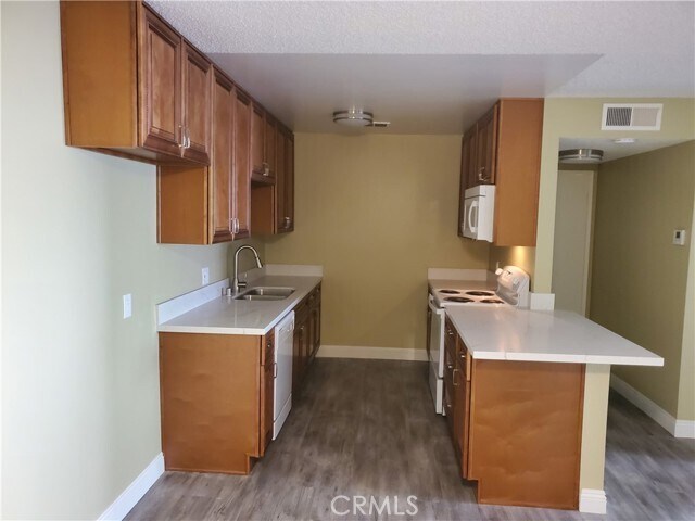 Building Photo - 23617 Golden Springs Dr