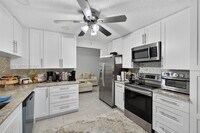 Building Photo - 100 Miramar Ave