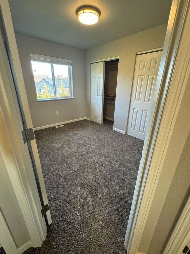 Building Photo - 1591 N Tinitun Cir