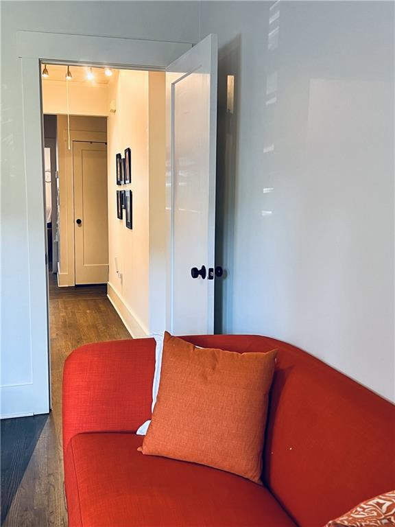 Building Photo - 322 4th Ave