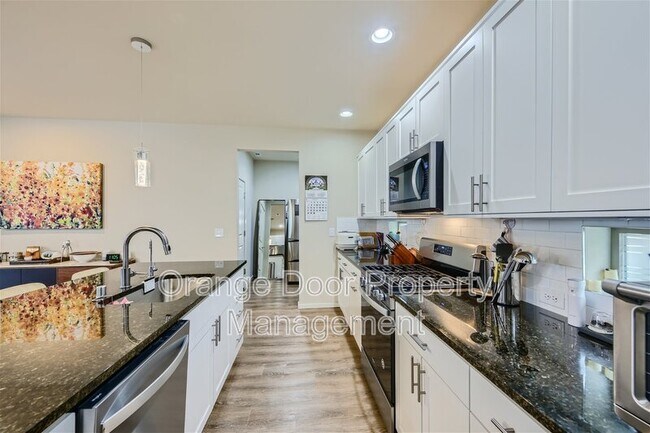 Building Photo - 32773 Maple Ave SE