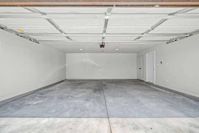 Building Photo - 10625 East C R 7400