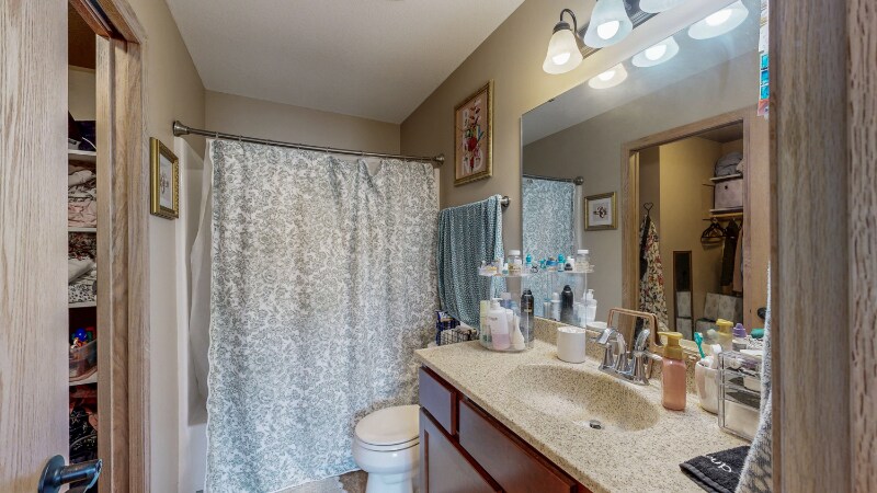 Building Photo - 4024 Stone Point Dr NE