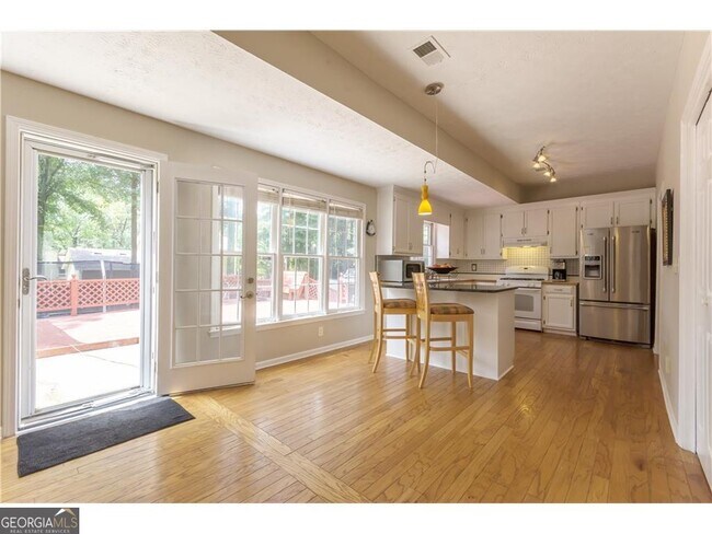 Building Photo - 2807 Forest Wood Dr