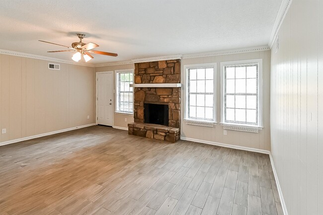 Building Photo - 3025 Wood Thrush Dr