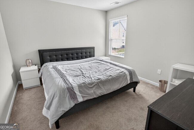 Building Photo - 3333 Cascade Parc Blvd SW