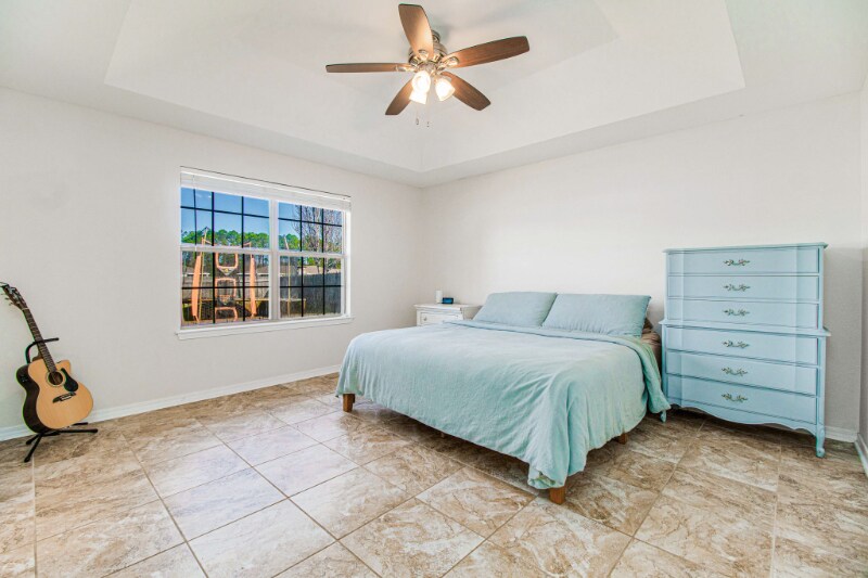Building Photo - 9720 Brookstone Way