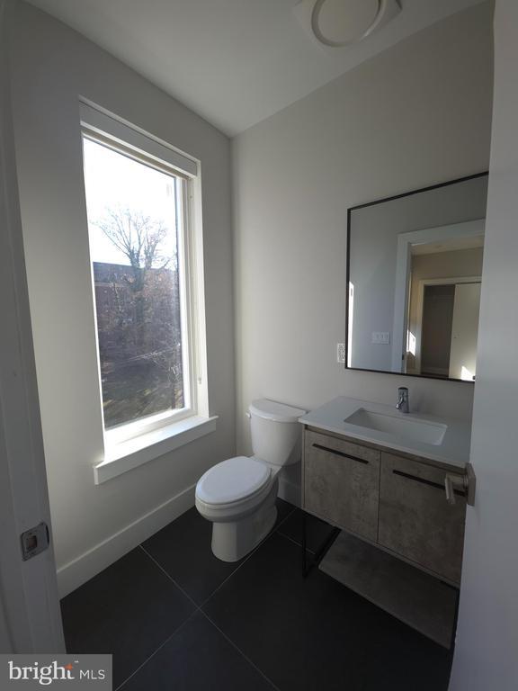 Building Photo - 3503 Midvale Ave